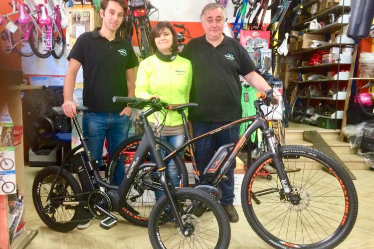 Il Bike Shop In Centro Storico Di Pino E La Sua Famiglia: “Rimini Pedala Sempre Di Più E Ai Turisti Le Noleggiamo”.