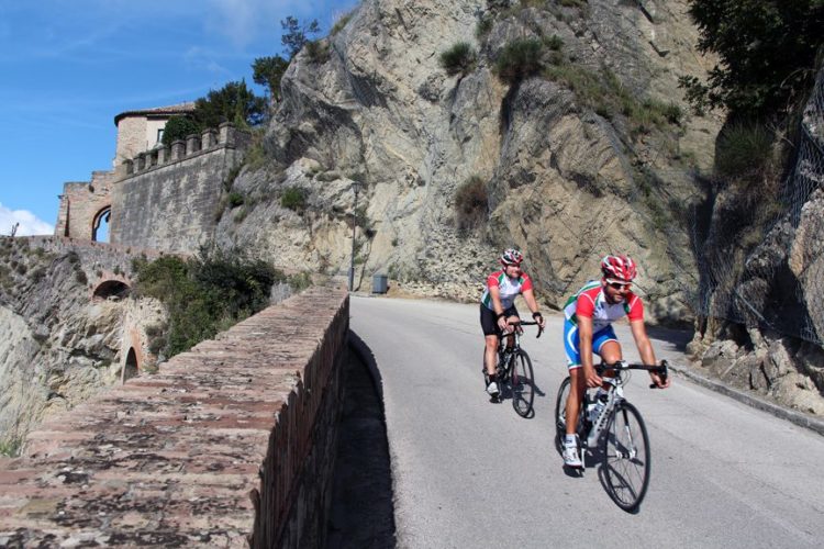 In Emilia Romagna Due Bike-giornalisti Inviati Dal Famoso Magazine Tedesco Tour.  Inizia Domani Il Press Trip Tra Verucchio E Fratta Terme