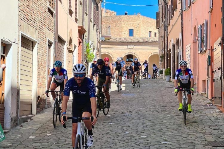 Tra Verucchio, Rimini E TTG, 10 Tour Operator Stranieri Per Il Fam Trip E Workshop Annuale  Di Apt Servizi E Il Consorzio  Regionale Terrabici