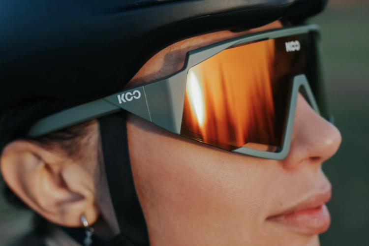 KOO Eyewear: Spectro E Demos In Versione Green Matt: Sul Volto Di Chi Ama Il Fuoristrada