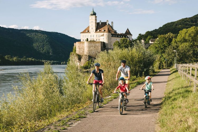 Crociera Sul Danubio? In Bicicletta La Vacanza Lenta E Divertente Da Ricordare