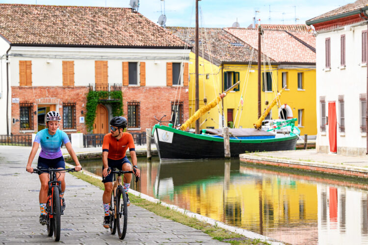 Emilia-Romagna Sempre Più A Misura Di Vacanza In Bici Tra 9000 Km Di Percorsi, 20 Ciclovie E 500 Strutture Bike