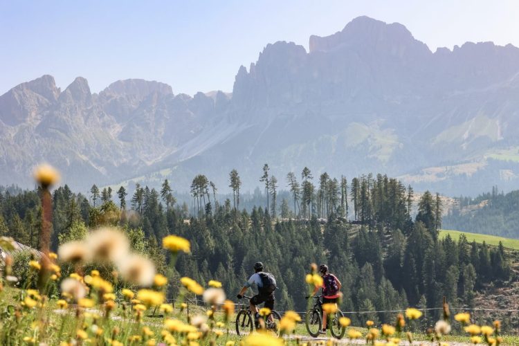 Val D’Ega Su Due Ruote: Emozionanti Tour E Trail Tra Le Dolomiti UNESCO Fino A Fine Ottobre