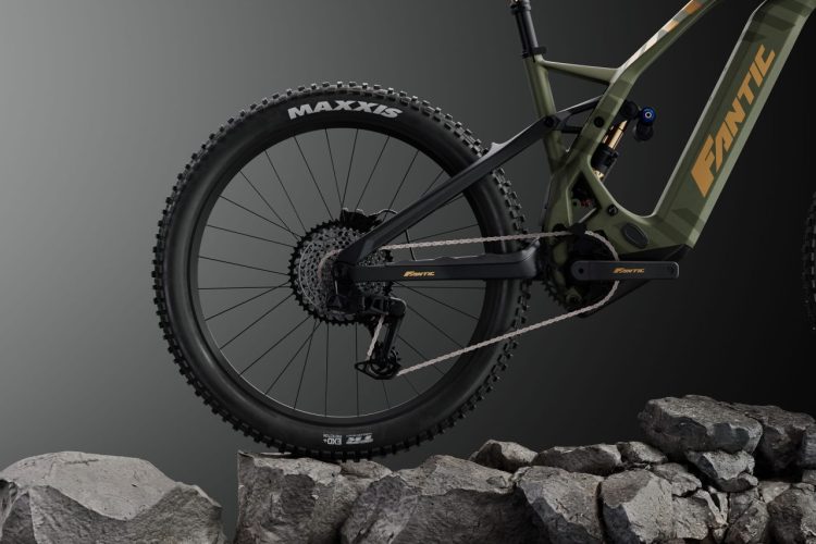 Prestazioni E Controllo Assoluto: Fantic Svela La Nuova E-MTB Full Carbon Rhapsody MY27