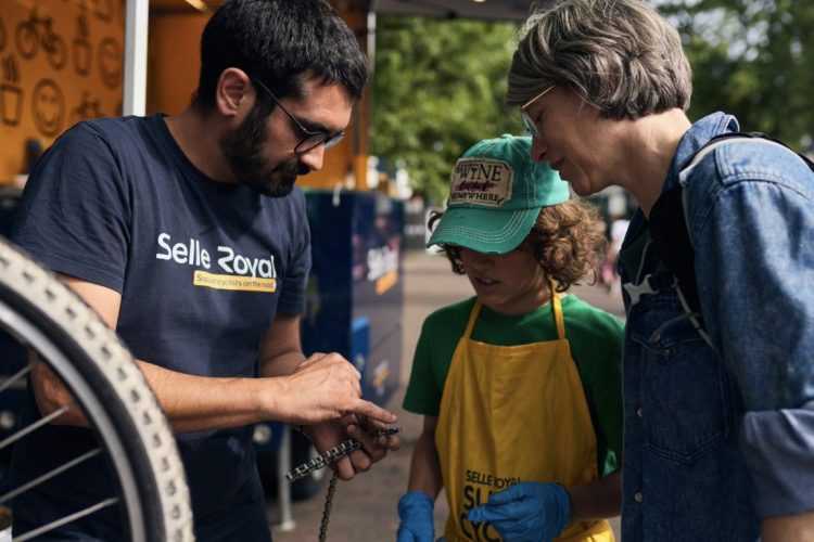 Selle Royal Fa Tappa A Milano: Assistenza Bici Gratuita E Workshop Di Riciclo Creativo
