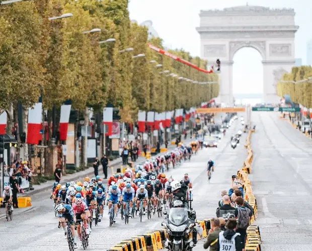 Castelli Firma L’abbigliamento Del Tour De France: Al Via La Nuova Partnership Ufficiale